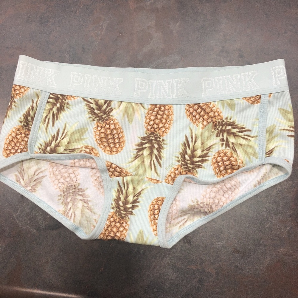 PINK discontinued Pineapple underwear🍍